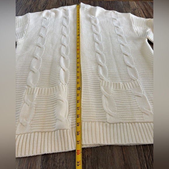Collections Etc Cable Knit Long Sleeve Layering Cardigan Womens XL Cream 31” L - Picture 4 of 9